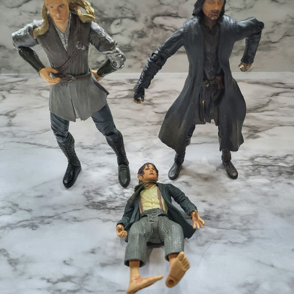 Lord of the Rings action figures - Picture 1 of 5